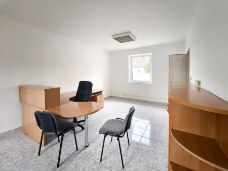 Kiadó iroda, Paks 2+1 szoba 60 m² 185 E Ft/hó