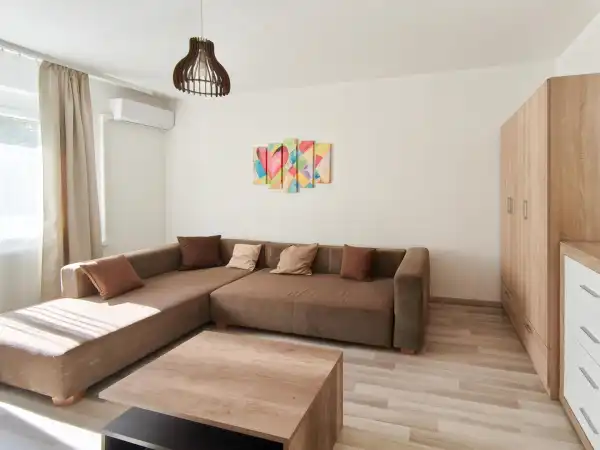Kiadó panellakás, Paks 2 szoba 51 m² 150 E Ft/hó