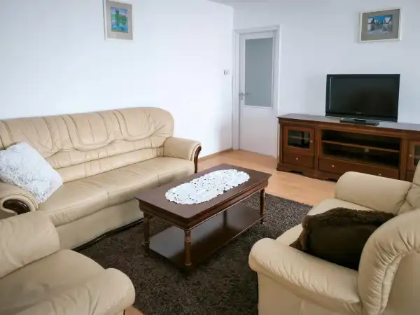 Kiadó téglalakás, Paks 2+1 szoba 74 m² 250 E Ft/hó